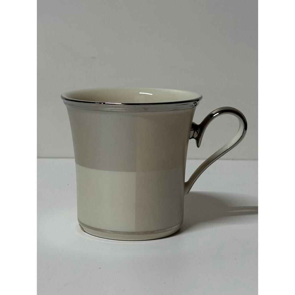 NEW Lenox Ivory Frost Platinum Mug